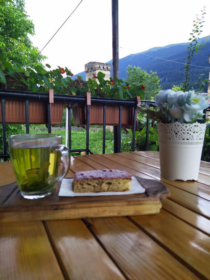 Ailama Guesthouse Mestia Kültér fotó