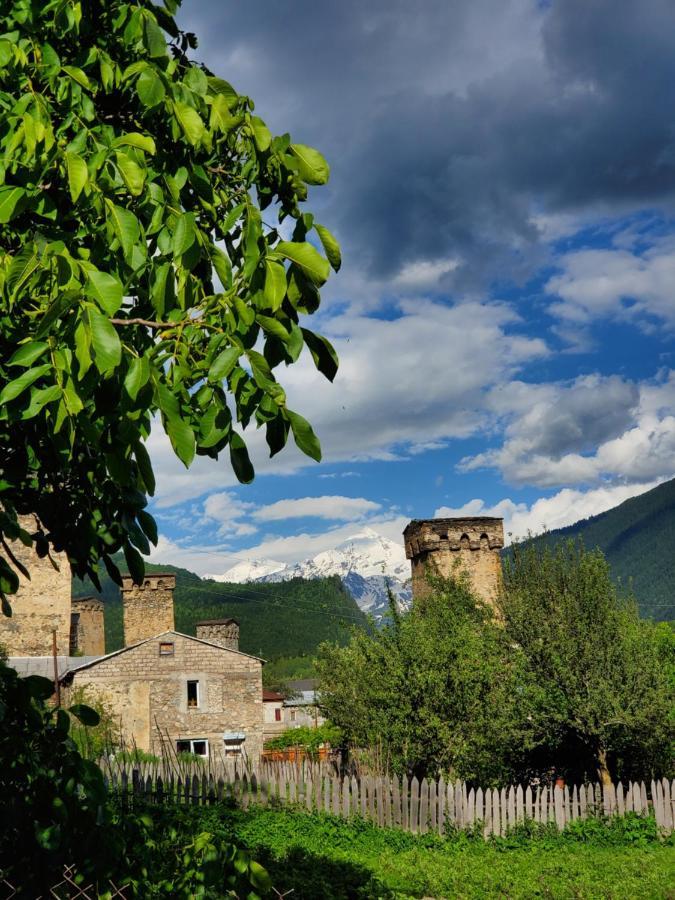 Ailama Guesthouse Mestia Kültér fotó