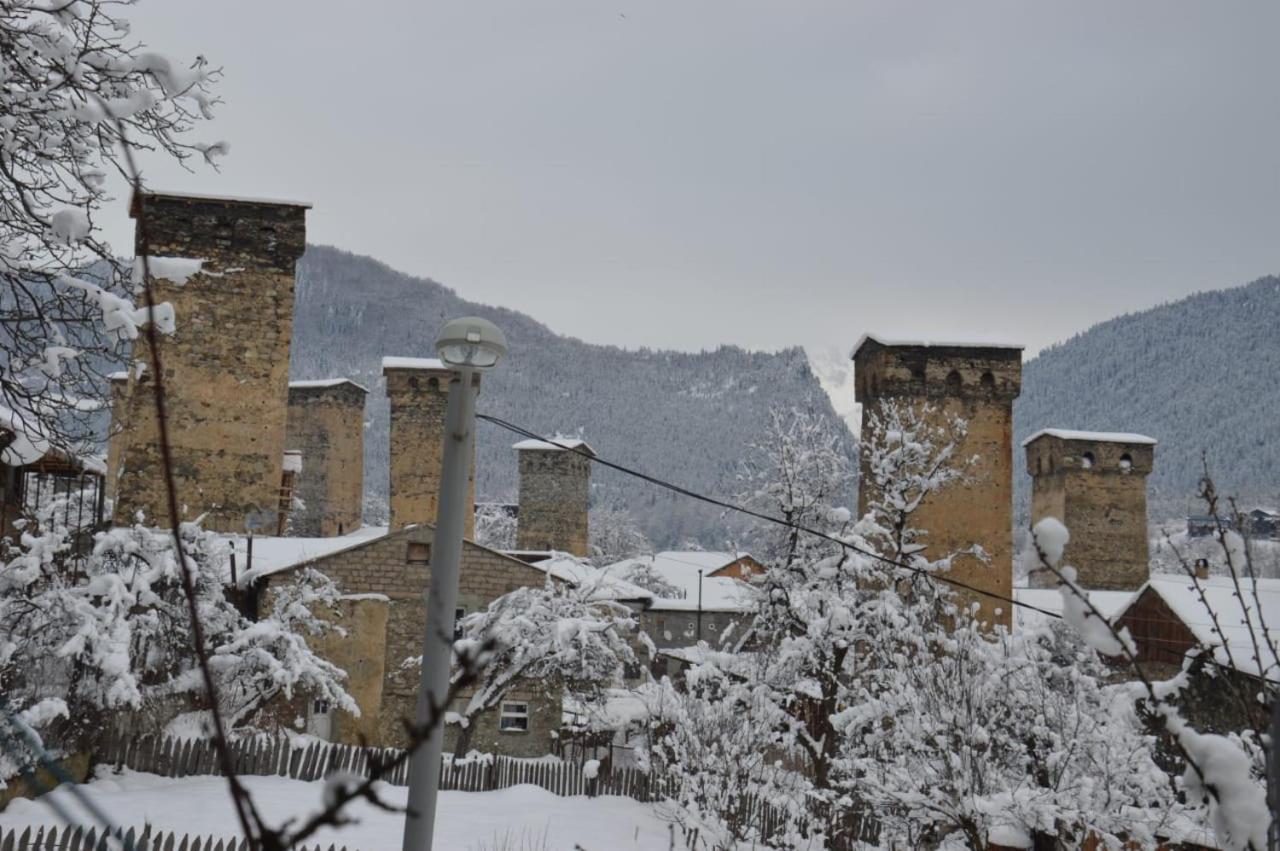Ailama Guesthouse Mestia Kültér fotó